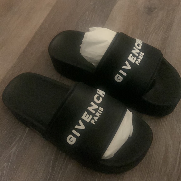 Slides - Picture 2 of 3